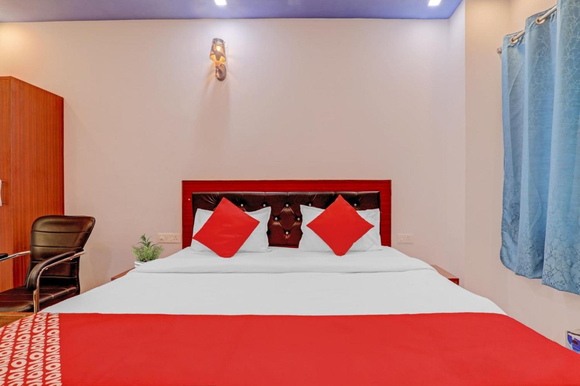 Hotel O Chauhan Palace Lucknow Esterno foto