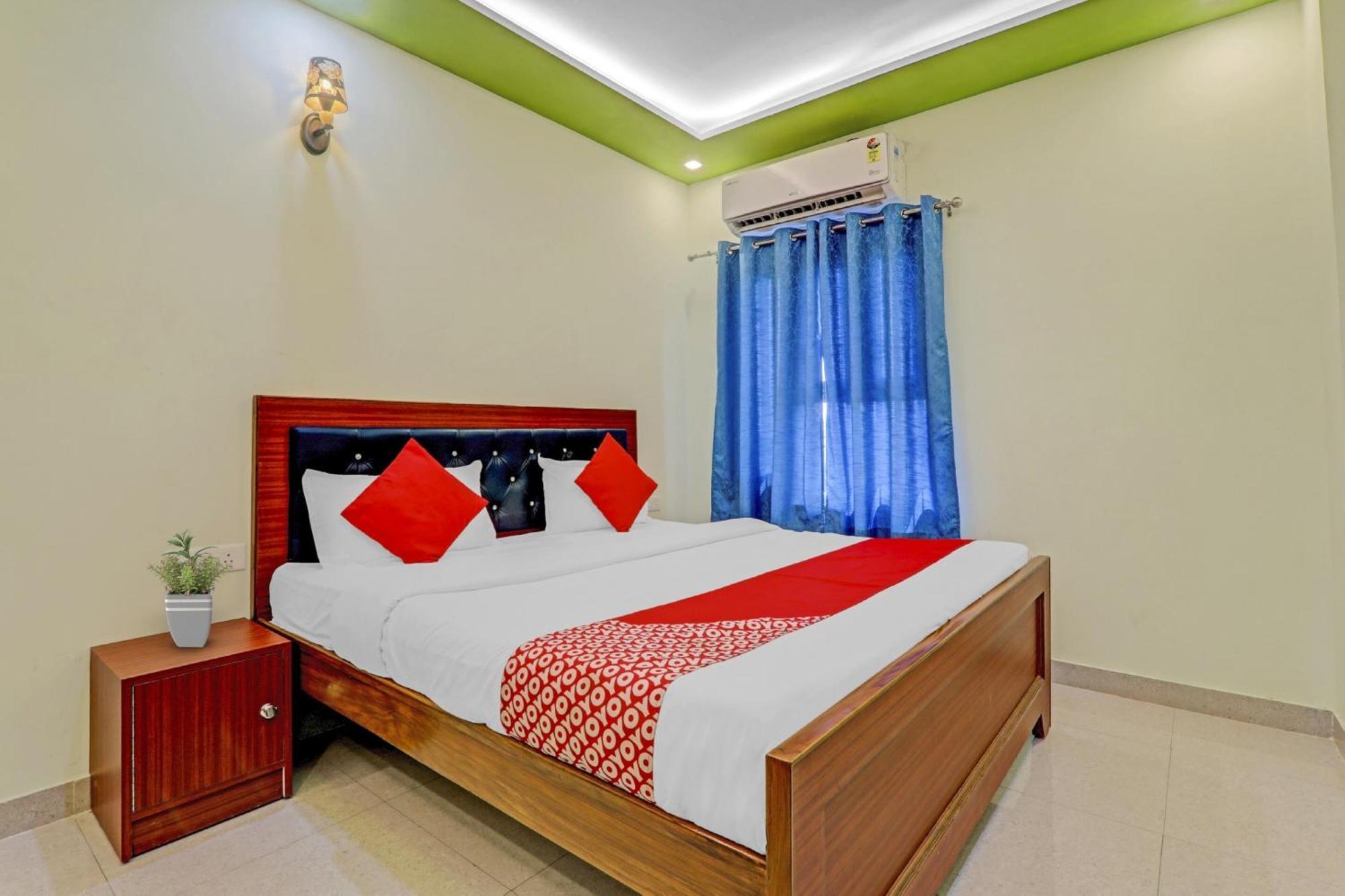 Hotel O Chauhan Palace Lucknow Esterno foto